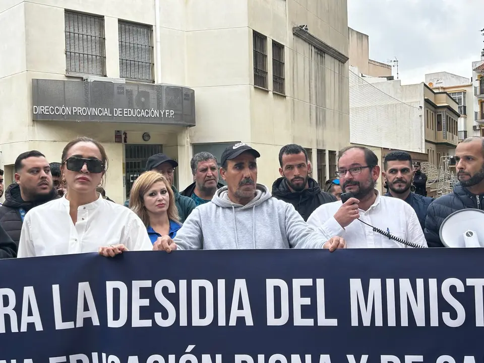 Concentraci&oacute;n de la Asociaci&oacute;n de Empresarios de Formaci&oacute;n / M.Zapico