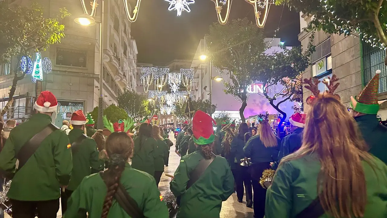 Melod&iacute;as de la Navidad con el pasacalles musical