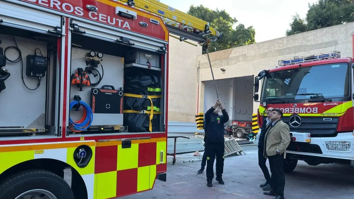 Nuevos veh&iacute;culos de Bomberos / Ciudad