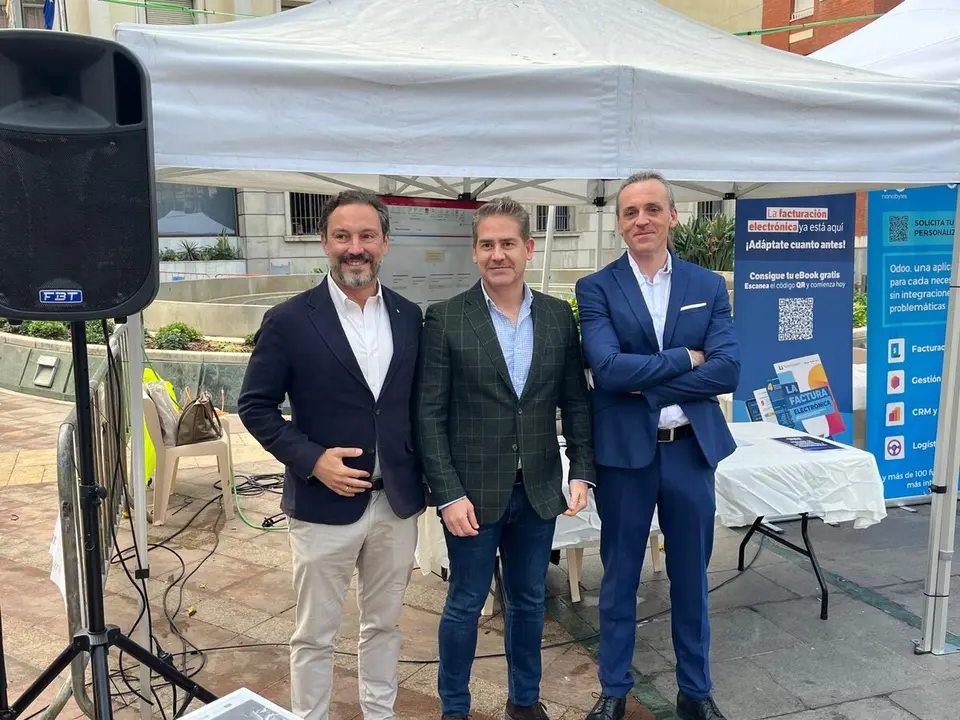 El Encuentro KIT DIGITAL se desarrollar&aacute; en la Plaza de los Reyes hasta las 18:00 horas./ J.A. Gonz&aacute;lez