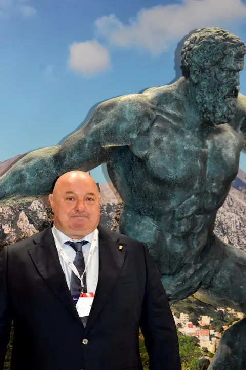 Nicola Cecchi Consejero de Turismo(1)