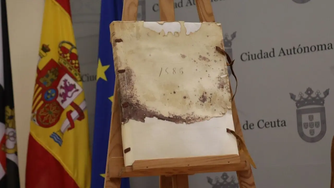 Registro de la ciudad de Ceuta (J. Seco,158) / C.A.