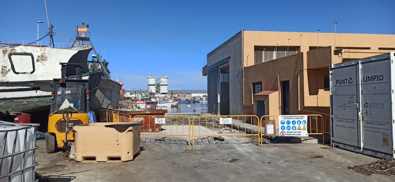 obras de rehabilitaci&oacute;n de la lonja pesquera y el muelle de carga