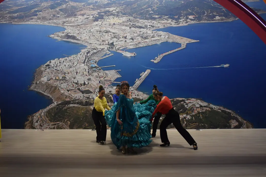 Ballet escuela de Danza Mar&iacute;a Jos&eacute; Lesmes en FITUR