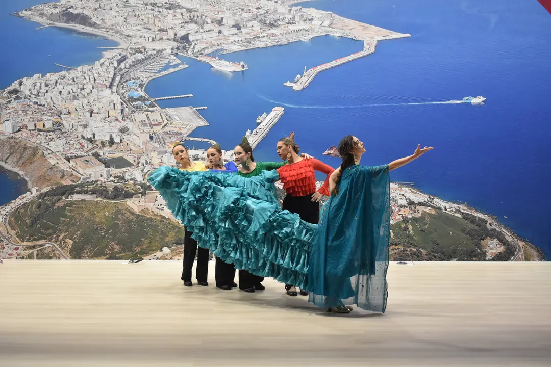 Ballet escuela de Danza Mar&iacute;a Jos&eacute; Lesmes en FITUR