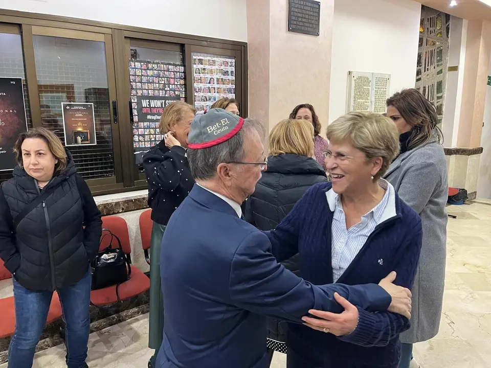 homenaje a las v&iacute;ctimas del Holocausto