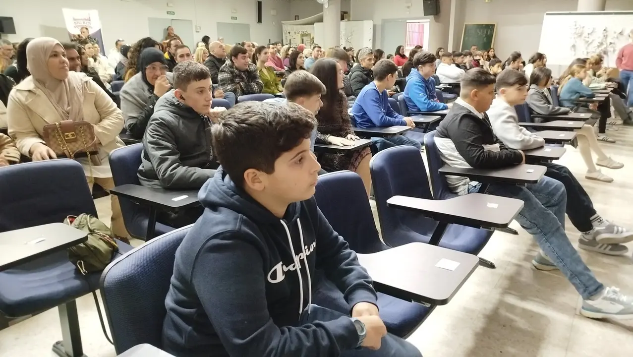 entrega de diplomas de Art Factory Ceuta