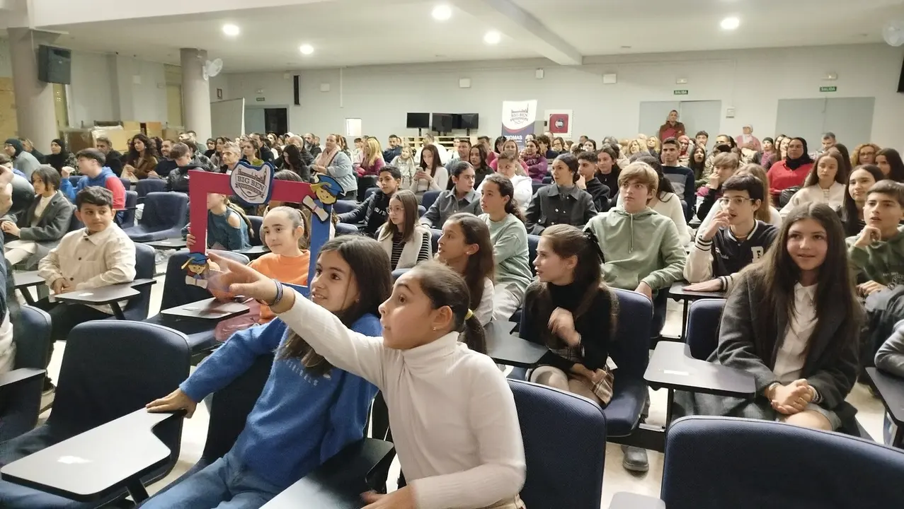 entrega de diplomas de Art Factory Ceuta