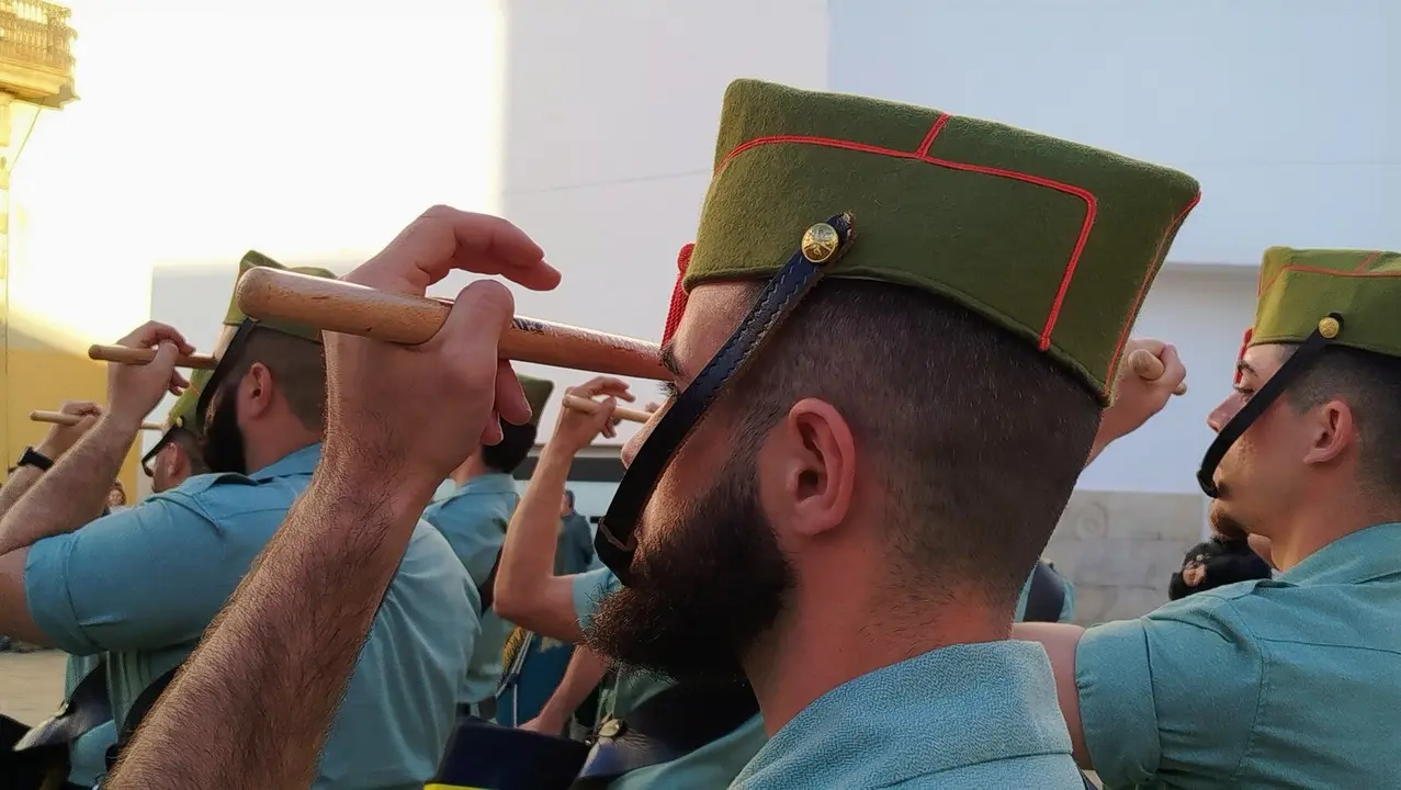Exhibici&oacute;n de la Banda de Guerra y la Escuadra de Gastadores / S.I.