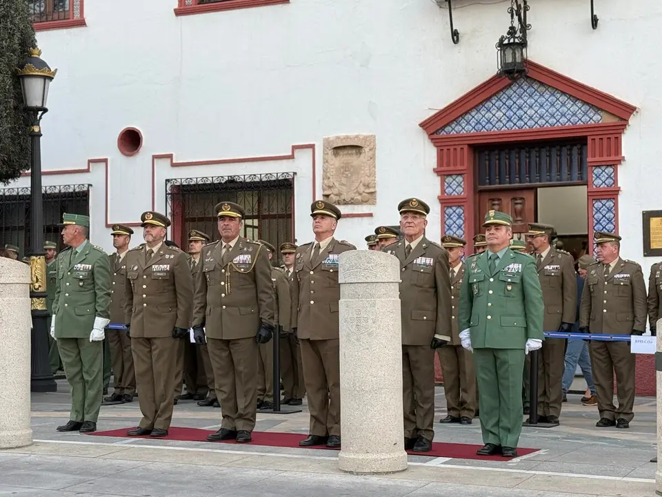 Solemne arriado de bandera en el centenario del Tercio Duque de Alba / M.Zapico