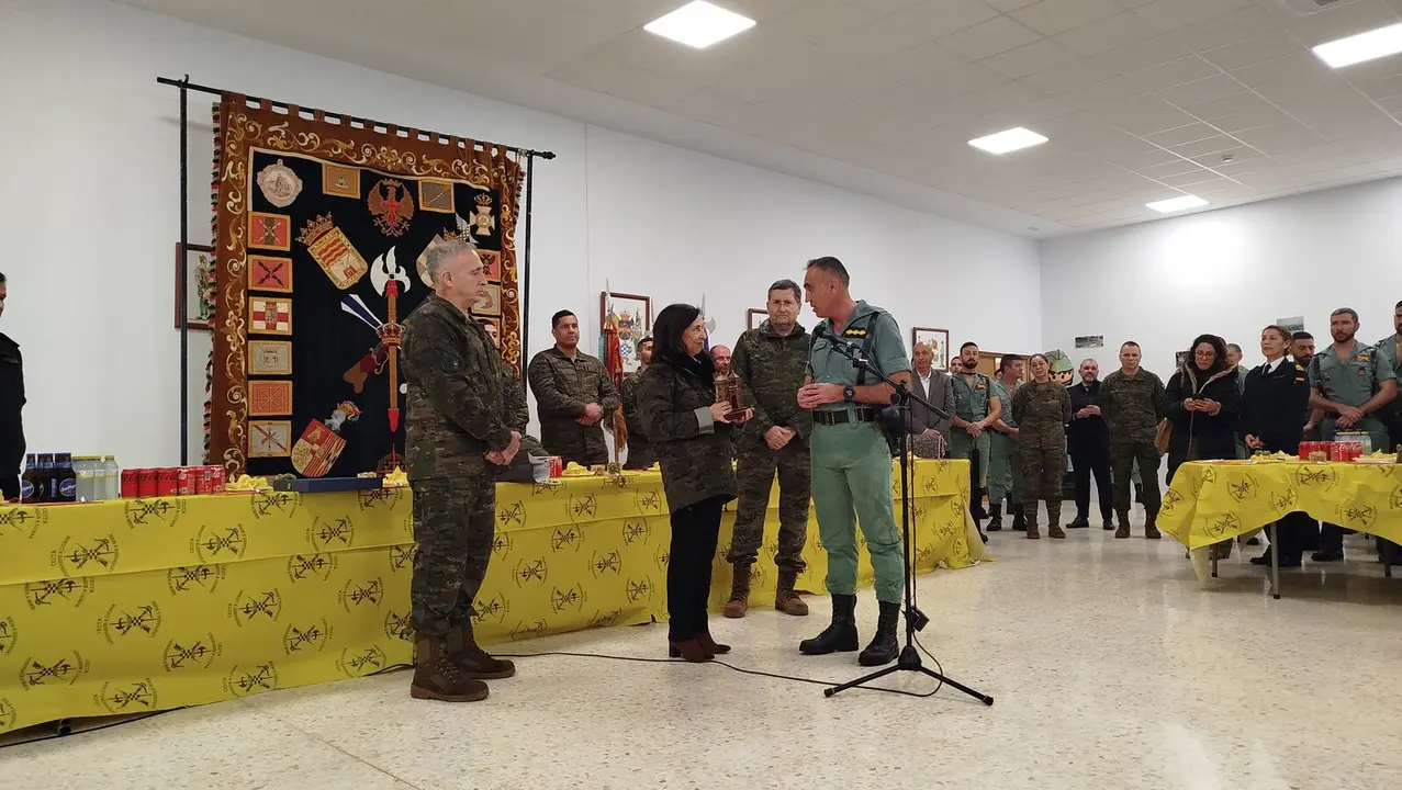 Visita ministra Robles despedida comandante general Llago