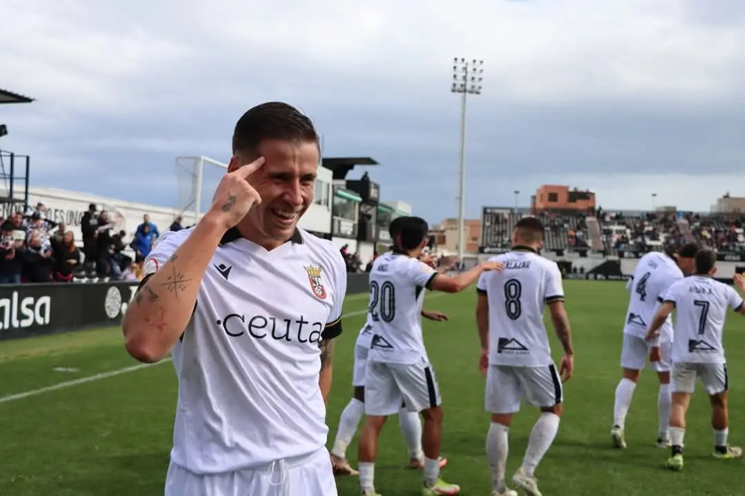 Dani Aquino, celebrando el primer tanto del partido / Abdeselam Mohamed