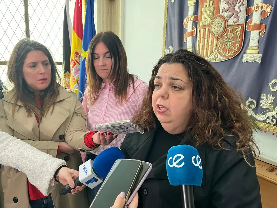 Cristina P&eacute;rez durante la comparecencia./ J.A. Gonz&aacute;lez