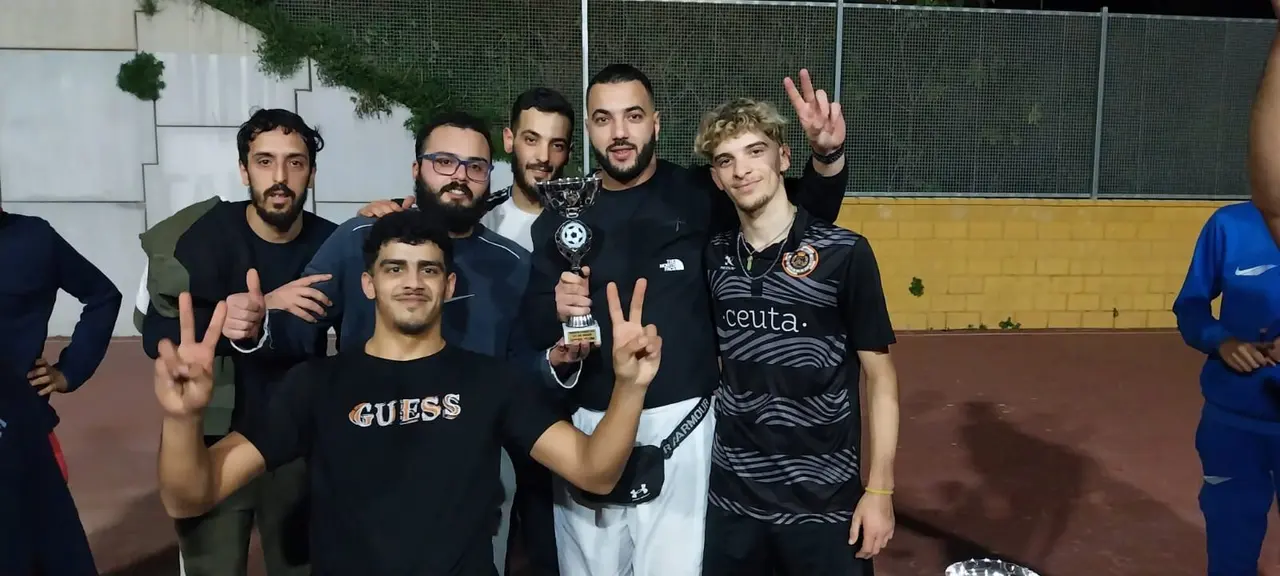 Sidi Embarek celebra el Ramad&aacute;n con deporte, convivencia y reivindicaci&oacute;n vecinal