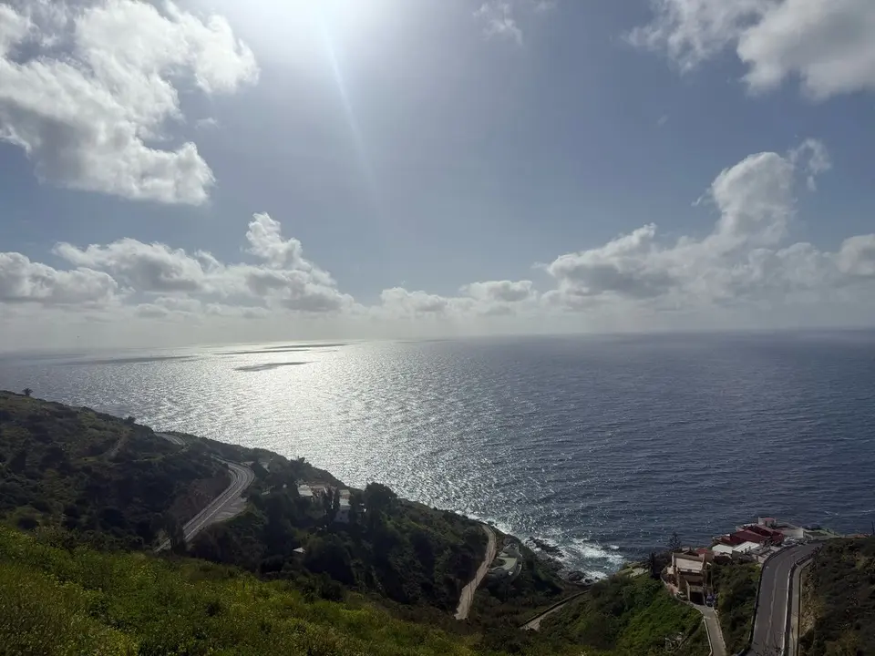 Acuartelamiento Fortaleza del Hacho
nubes sol