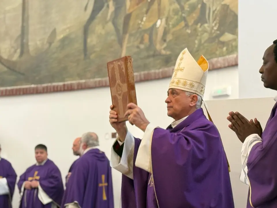 Reapertura de la Parroquia de San Jos&eacute; Had&uacute; / M. Zapico