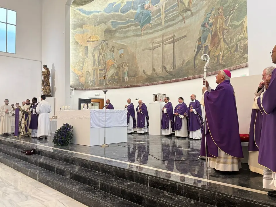 Reapertura de la Parroquia de San Jos&eacute; Had&uacute; / M. Zapico