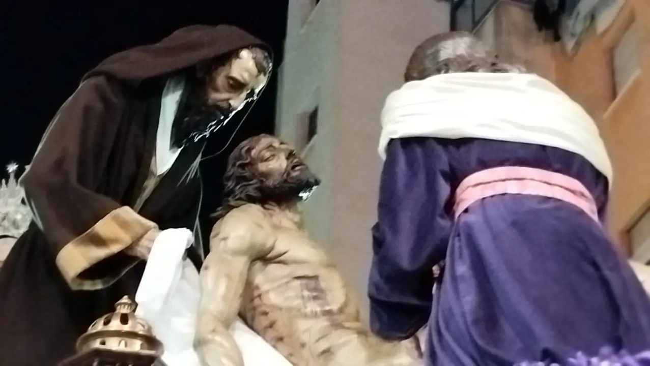 Descendimiento, silencio, semana santa