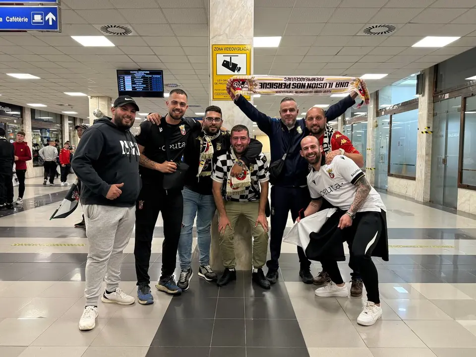 Llegada de los jugadores del Ceuta