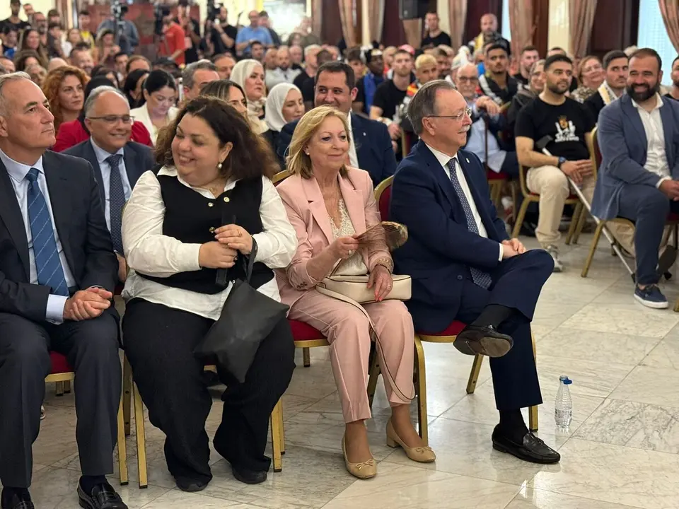 Recepci&oacute;n oficial a la AD Ceuta en el Sal&oacute;n del Trono