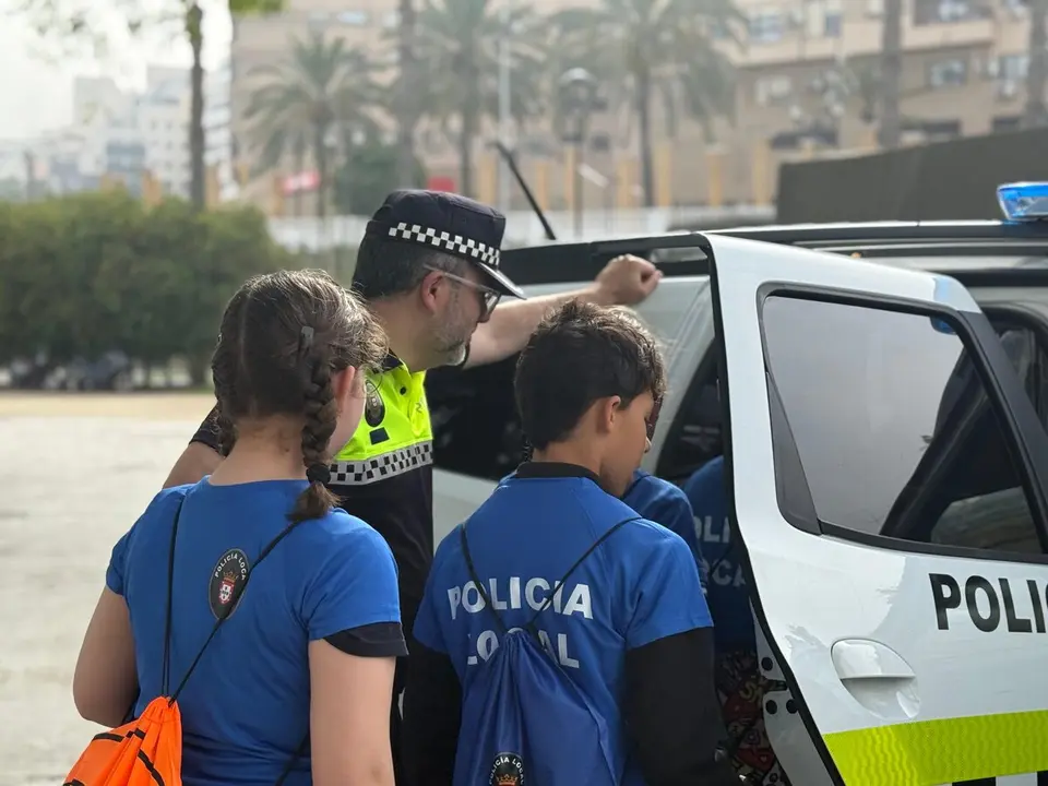 jornada puertas abiertas policia
