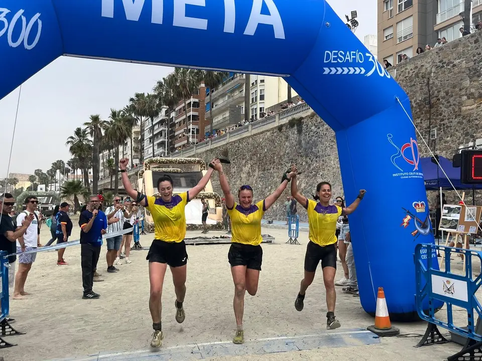 Trinomio femenino./ J.A. Gonz&aacute;lez
