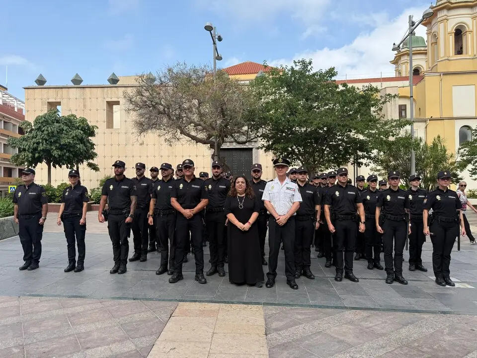 Bienvenida a las 40 nuevos Polic&iacute;as Nacionales en pr&aacute;cticas / M.Zapico