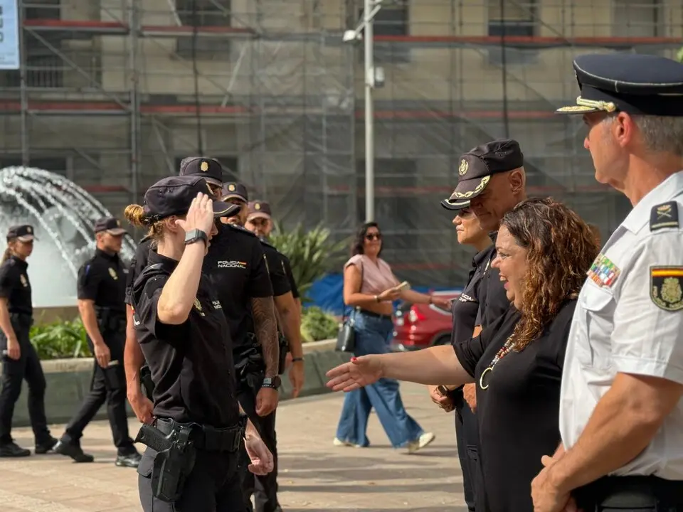 Bienvenida a las 40 nuevos Polic&iacute;as Nacionales en pr&aacute;cticas / M.Zapico