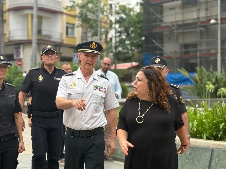 Bienvenida a las 40 nuevos Polic&iacute;as Nacionales en pr&aacute;cticas / M.Zapico
