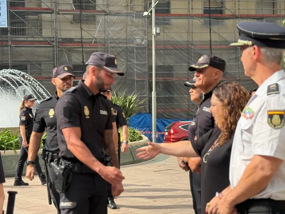 Bienvenida a las 40 nuevos Polic&iacute;as Nacionales en pr&aacute;cticas / M.Zapico