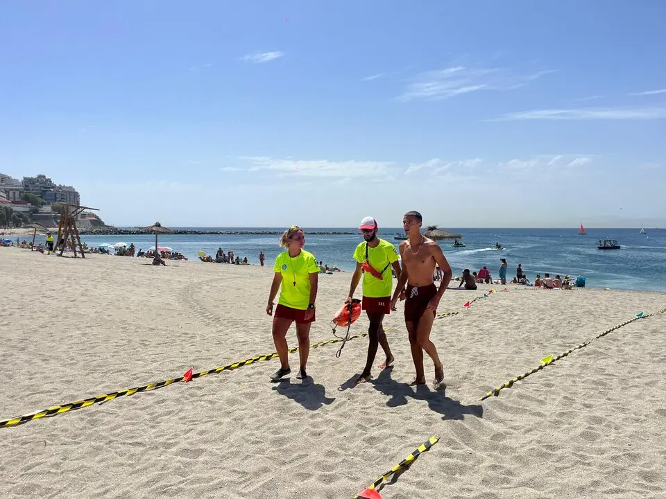 Simulacro de Marsave en la Playa de la Ribera./ J.A. Gonz&aacute;lez