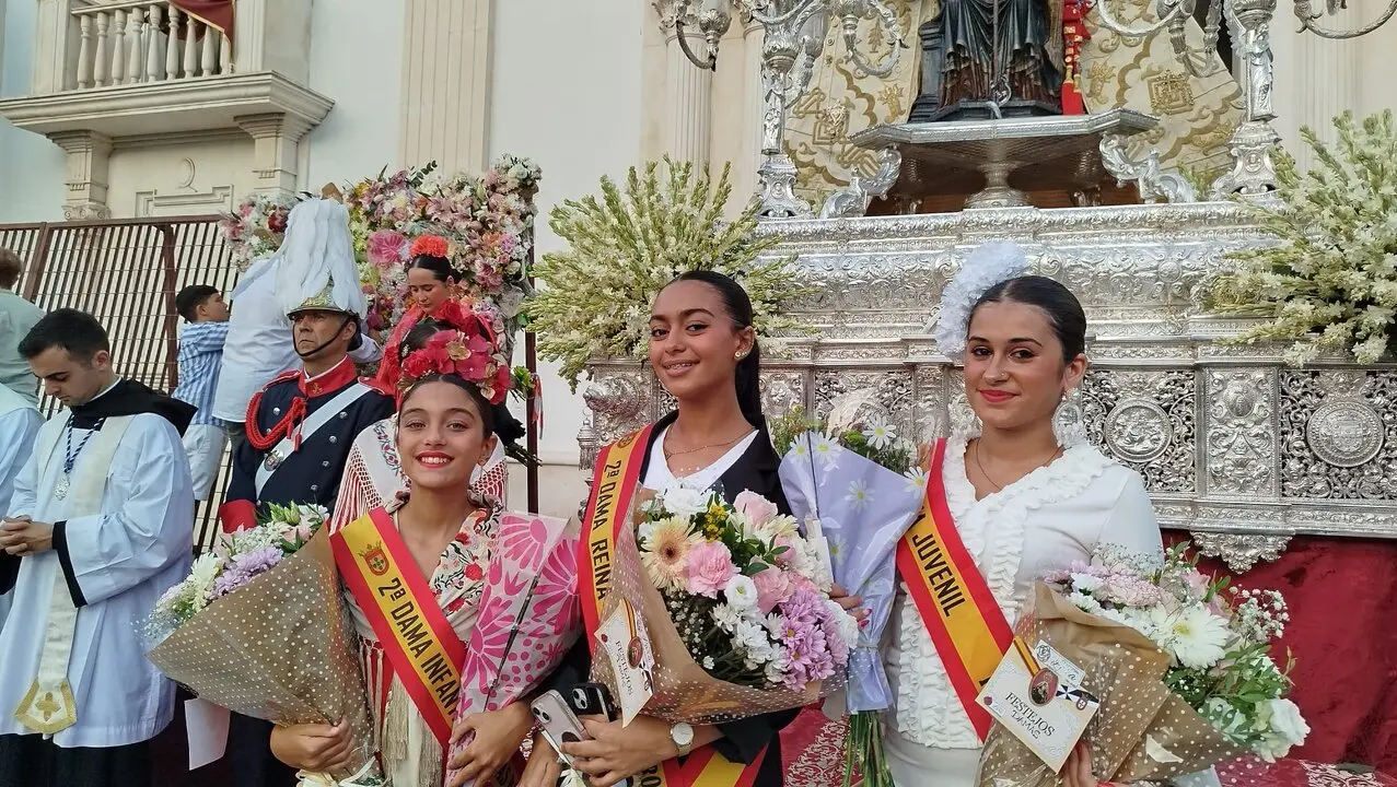 Ofrenda floral Virgen de &Aacute;frica