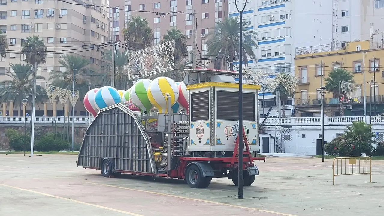 Desmontaje de la feria / S. I.