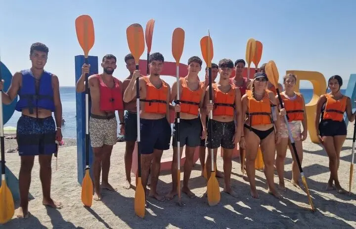 cruz roja kayak