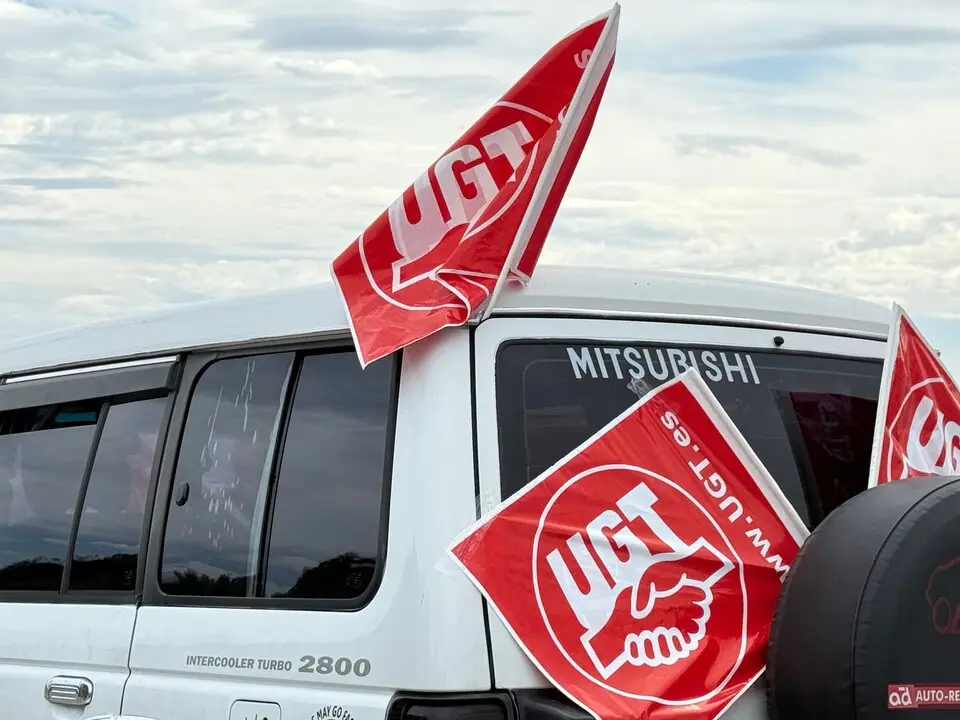 UGT Caravana sindical por las 37,5 horas de trabajo / M.Zapico
