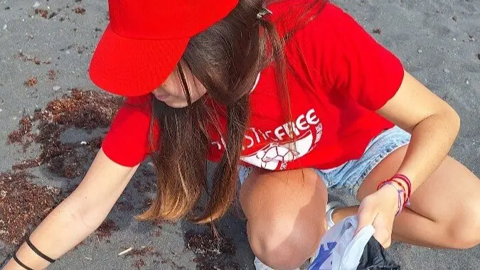 Limpieza de playa Armas Trasmediterranea y Oceanidas 2