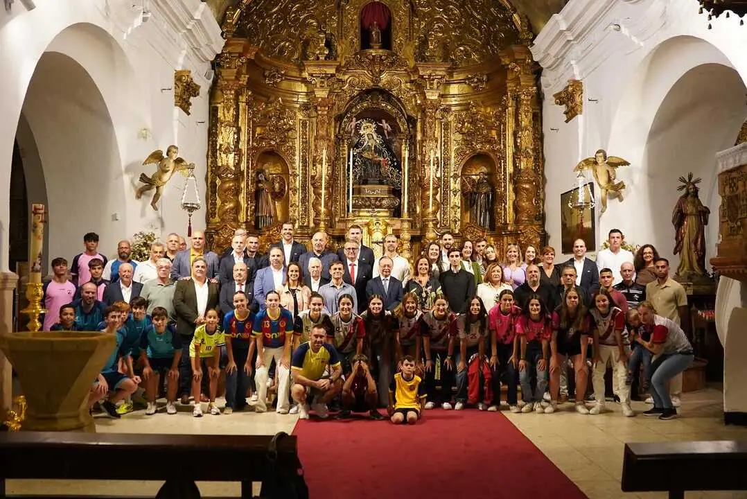 Inicio temporada RFFCE Ofrenda y rezo