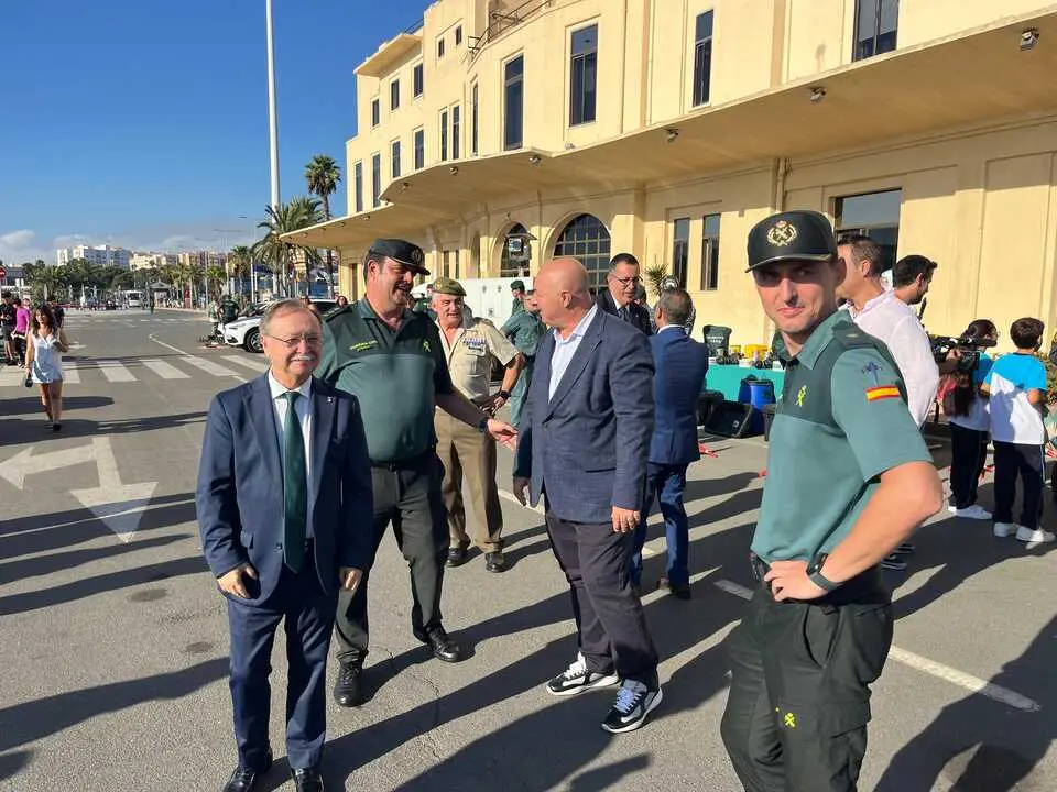 Exhibici&oacute;n de medios de la Guardia Civil en el Muelle Espa&ntilde;a./ J.A. Gonz&aacute;lez