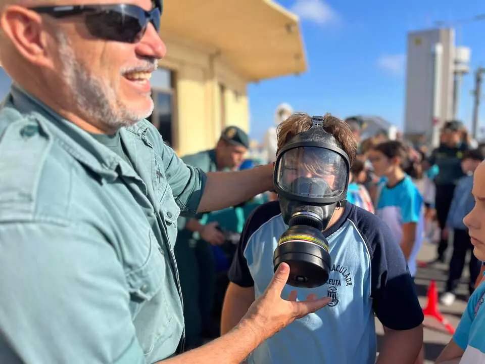 Exhibici&oacute;n de medios de la Guardia Civil en el Muelle Espa&ntilde;a./ J.A. Gonz&aacute;lez