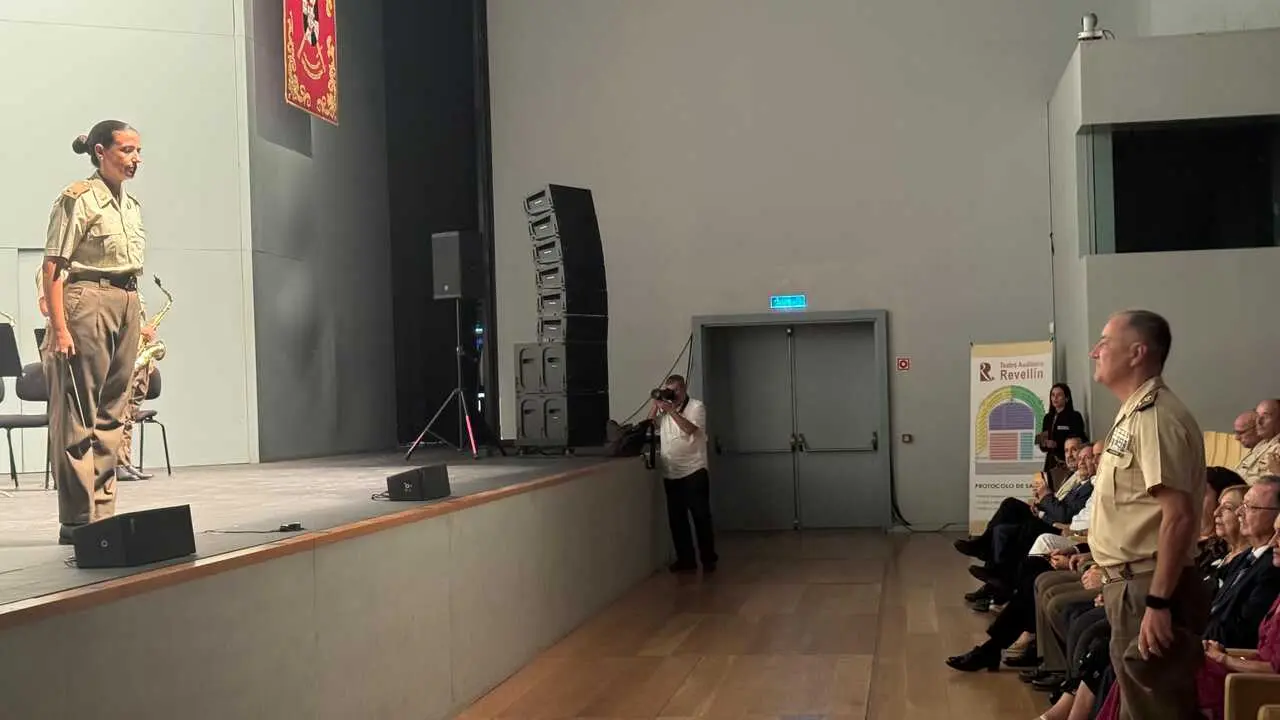 Concierto Fiesta Nacional de la Unidad de M&uacute;sica de la Comgeceu / E. Arteaga