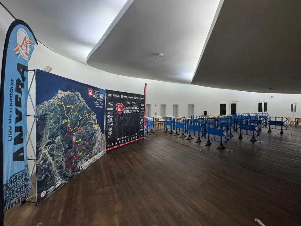 La entrega de dorsales se realizar&aacute; en los bajos del Teatro Auditorio del Revell&iacute;n / Anyera