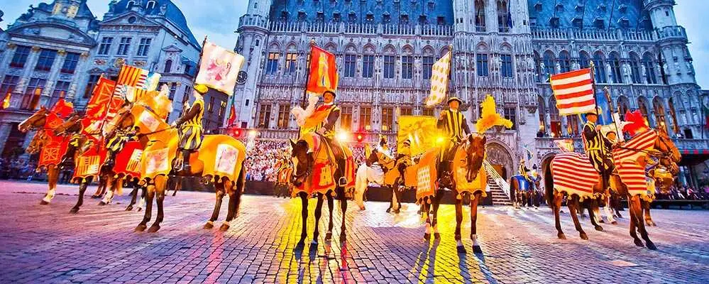 Fiesta del Ommegang que conmemora la entrada triunfal de Carlos I de Espa&ntilde;a a la capital belga para presentar al infante Felipe II
