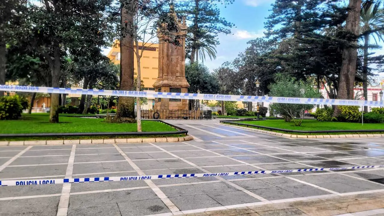 Plaza de &Aacute;frica, precintada ante el aviso de temporal
