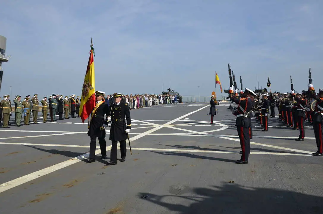 Jura de Bandera civil en el buque Castilla
