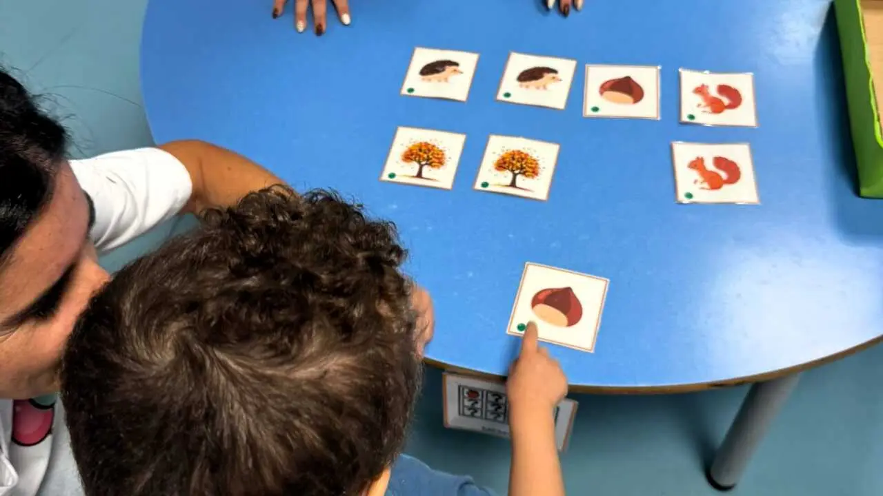 ni&ntilde;os, educaci&oacute;n, colegio, escuela, oto&ntilde;o, clase