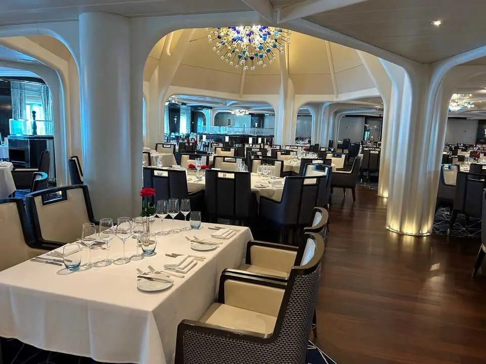 MV Seabourn Encore