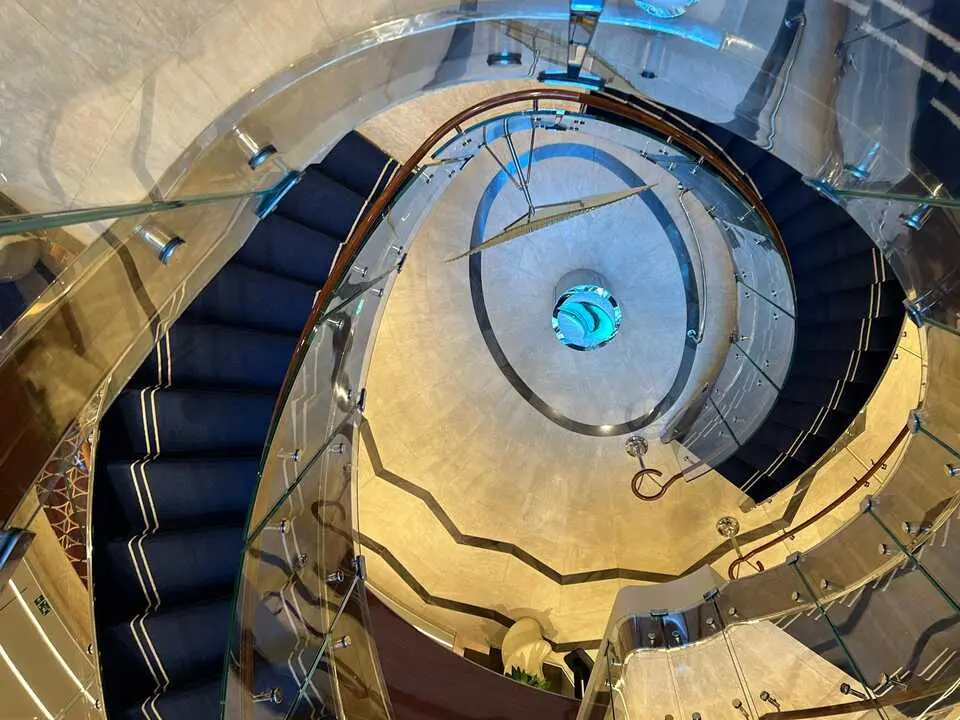 MV Seabourn Encore