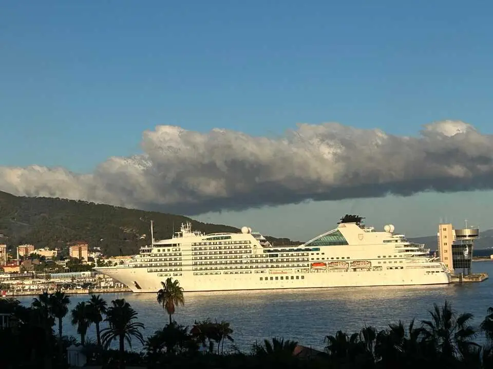 MV Seabourn Encore