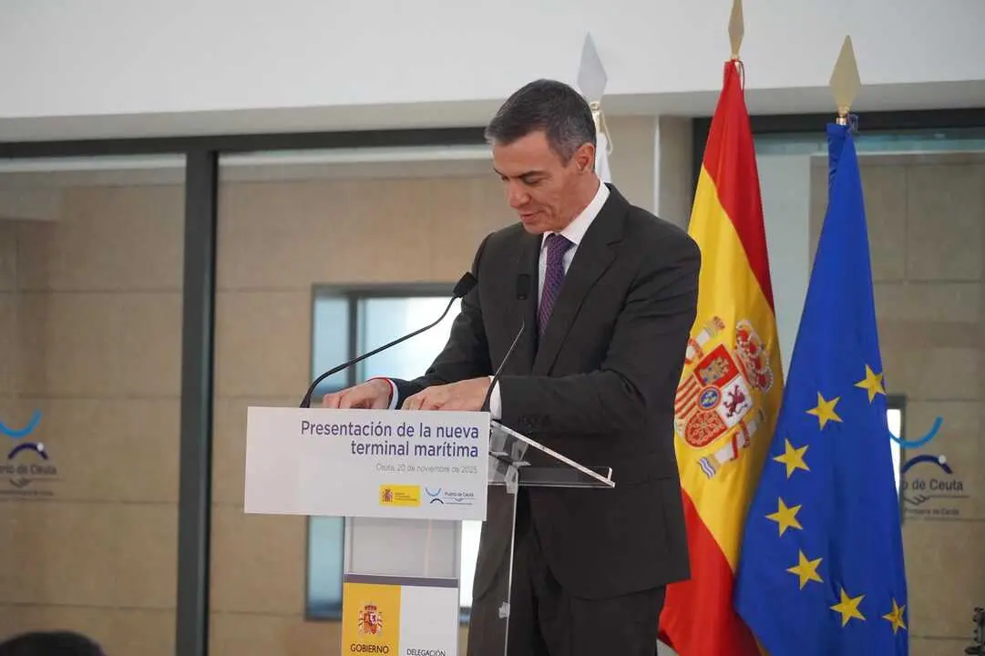 Visita de Pedro S&aacute;nchez a la nueva estaci&oacute;n mar&iacute;tima de Ceuta ./ Zapico