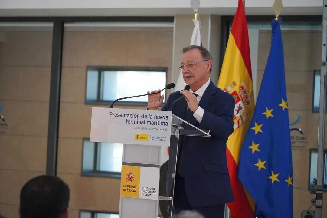 Visita de Pedro S&aacute;nchez a la nueva estaci&oacute;n mar&iacute;tima de Ceuta / M. Zapico